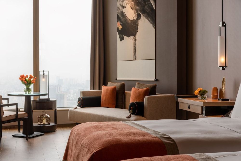 Jumeirah Guangzhou Deluxe Twin Room