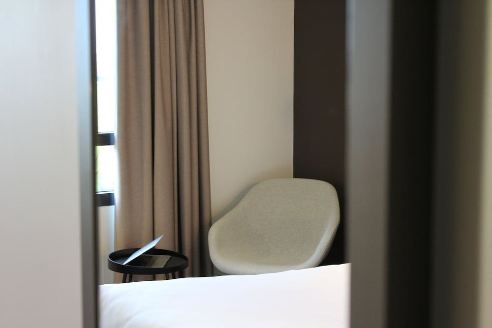 Campanile Laval Nord Superior Room, 1 Double Bed 5