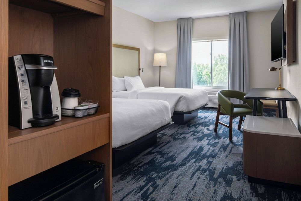 Room, 2 Queen Beds, Non Smoking
