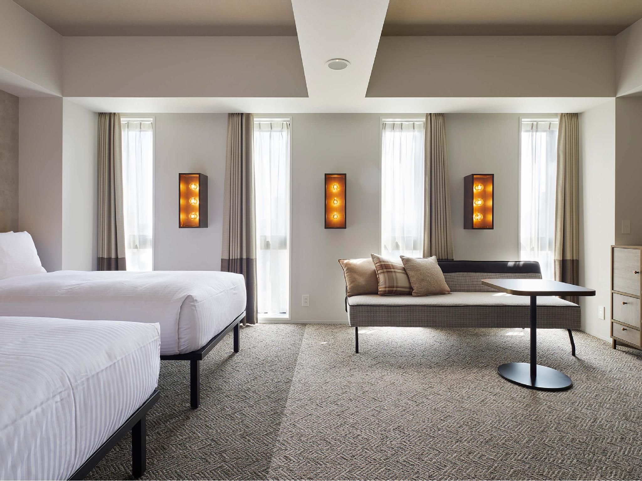 Universal Twin Room