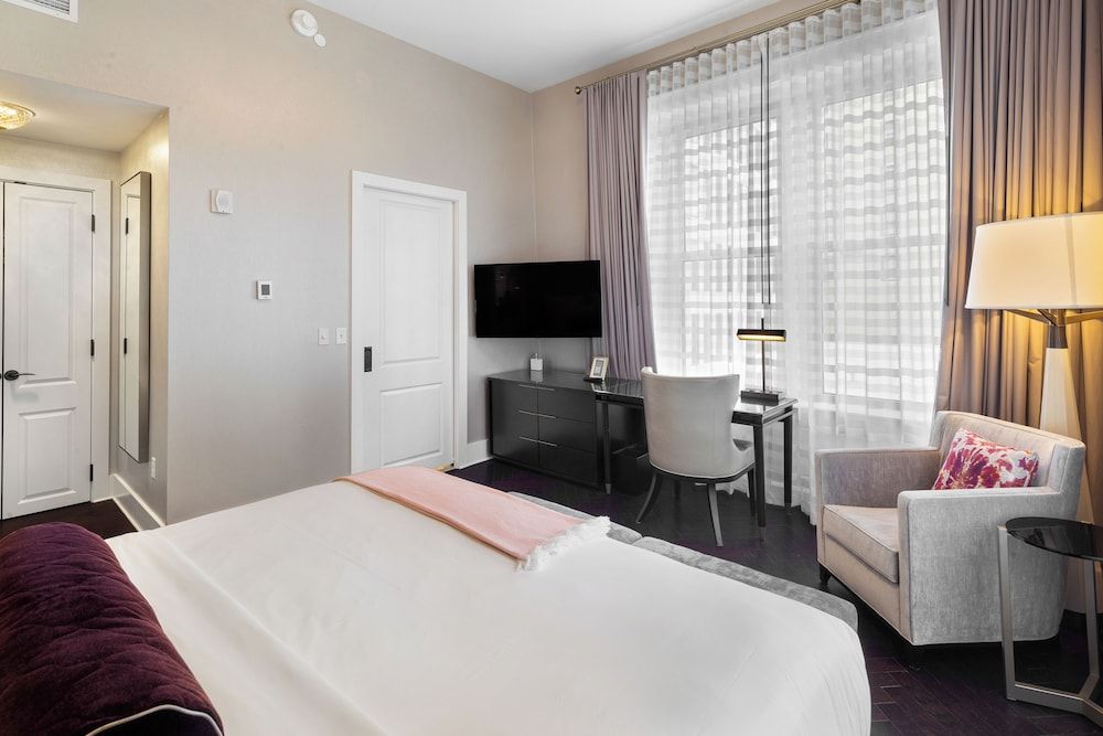 The Beatrice Grand Room 4