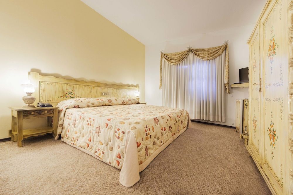 Standard Double Room, 1 King Bed