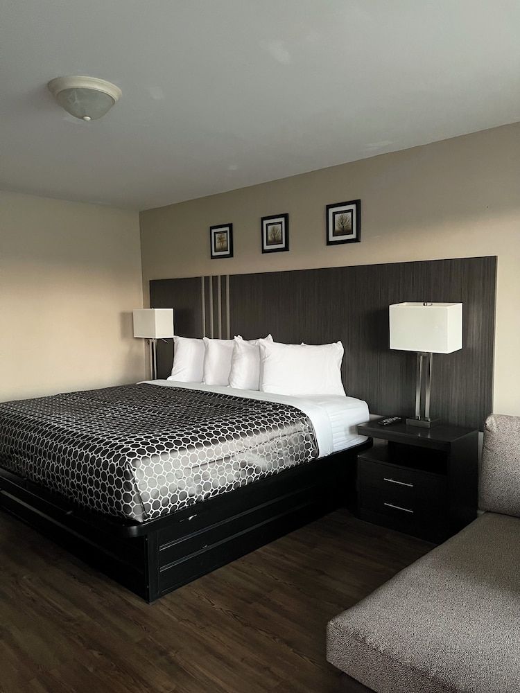 Deluxe Room, 1 King Bed, Non Smoking