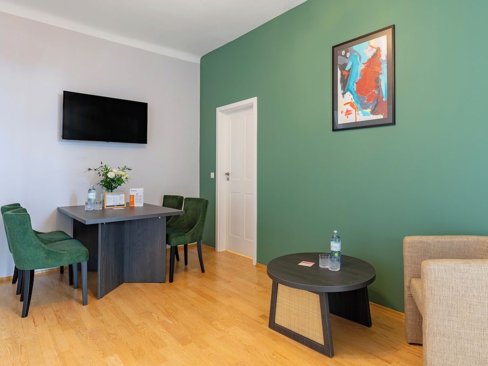 Numa Vienna Strauss Extra Large 1 Bedroom Apartment with Sofa Bed 7