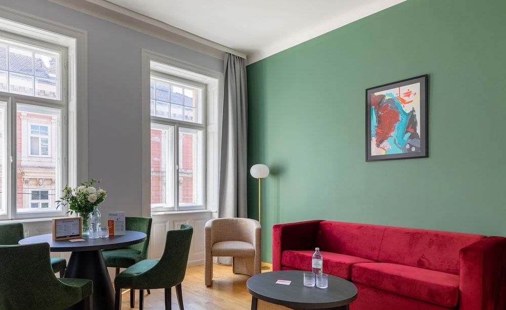 undefined Numa Vienna Strauss 4