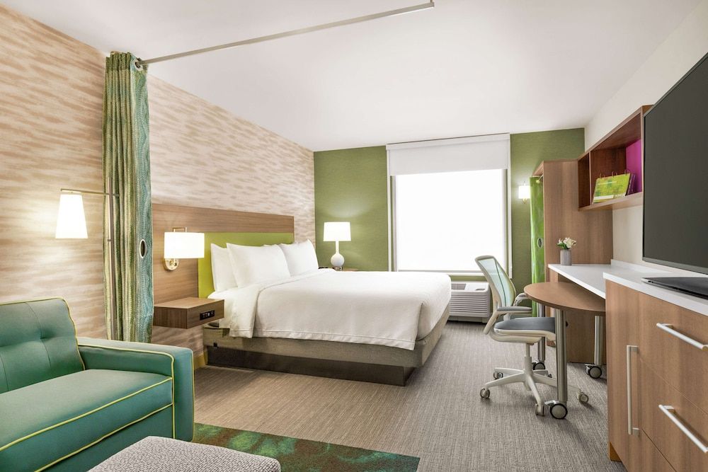 Studio Suite, 1 King Bed, Non Smoking