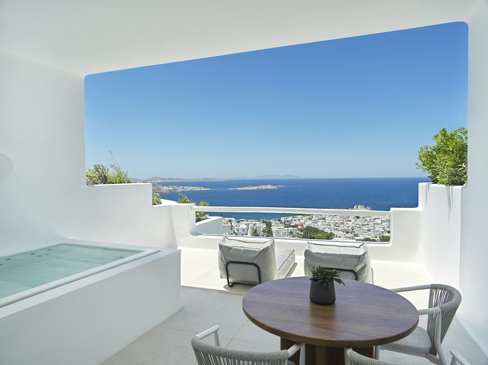 Lovia Mykonos