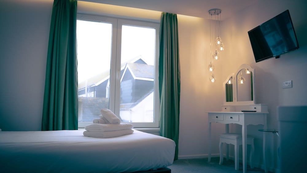 undefined OYO Newquay Beach Hotel 8