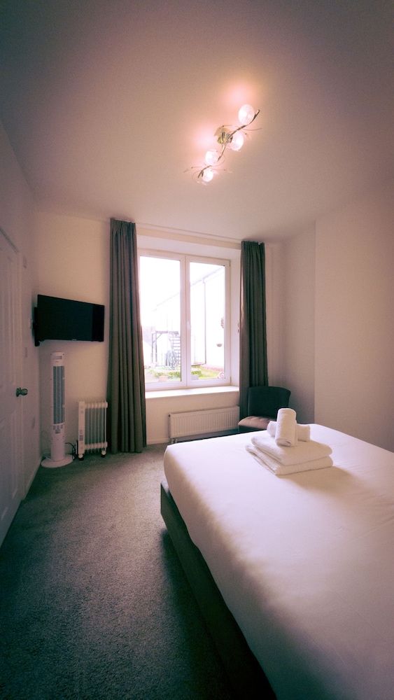 undefined OYO Newquay Beach Hotel 5