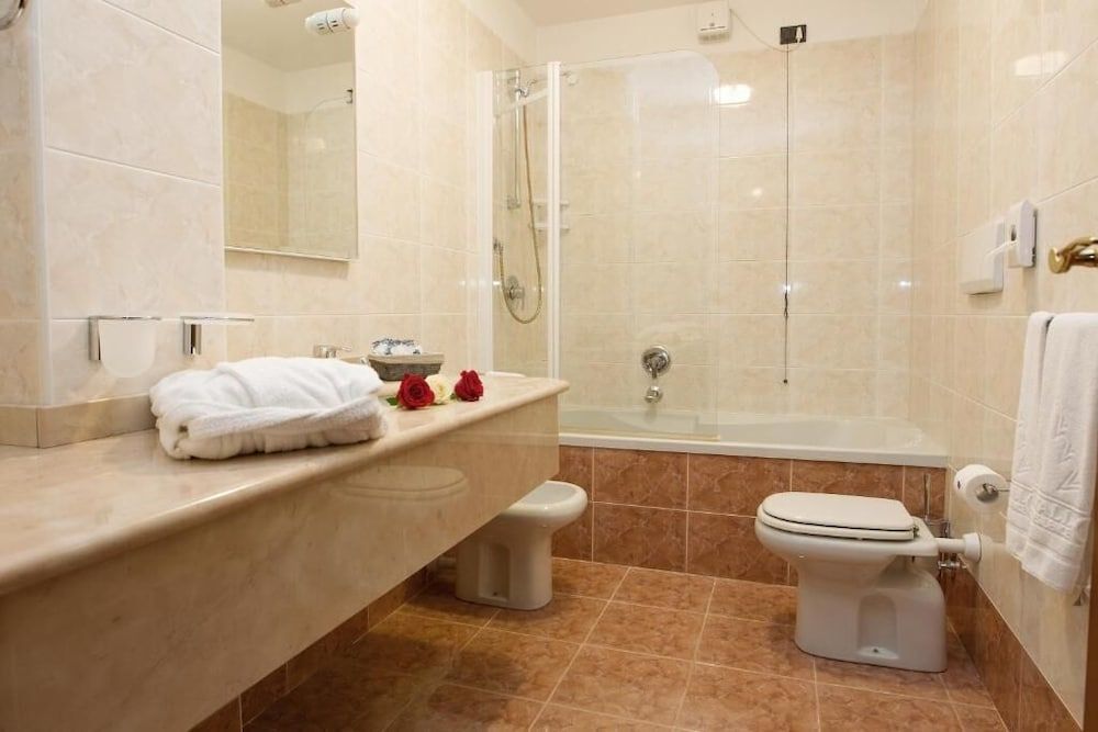 Cristallo Hotel Residence Junior Suite 6