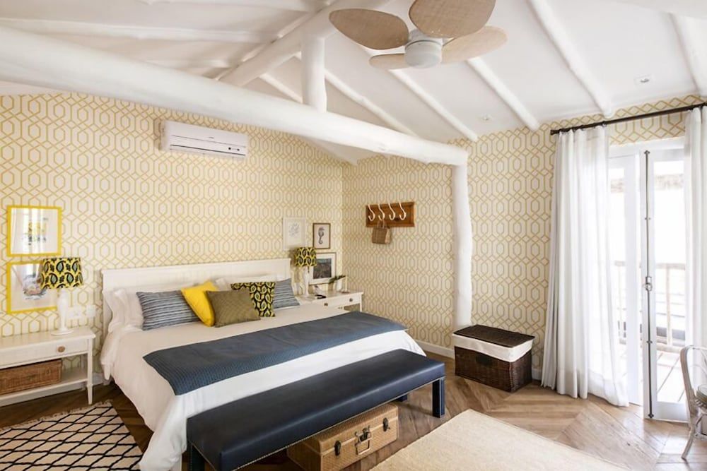 Junior Room (Taiá)