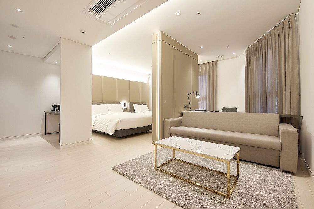 undefined Busan City Hotel 7