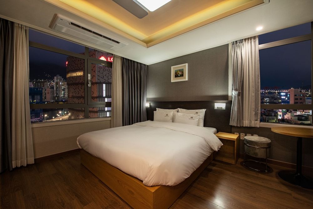 undefined Central Park Hotel Busan 2