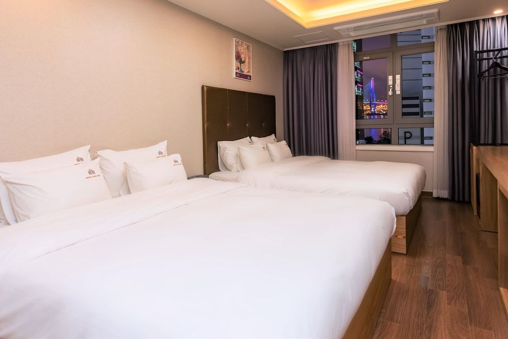 undefined Central Park Hotel Busan 4