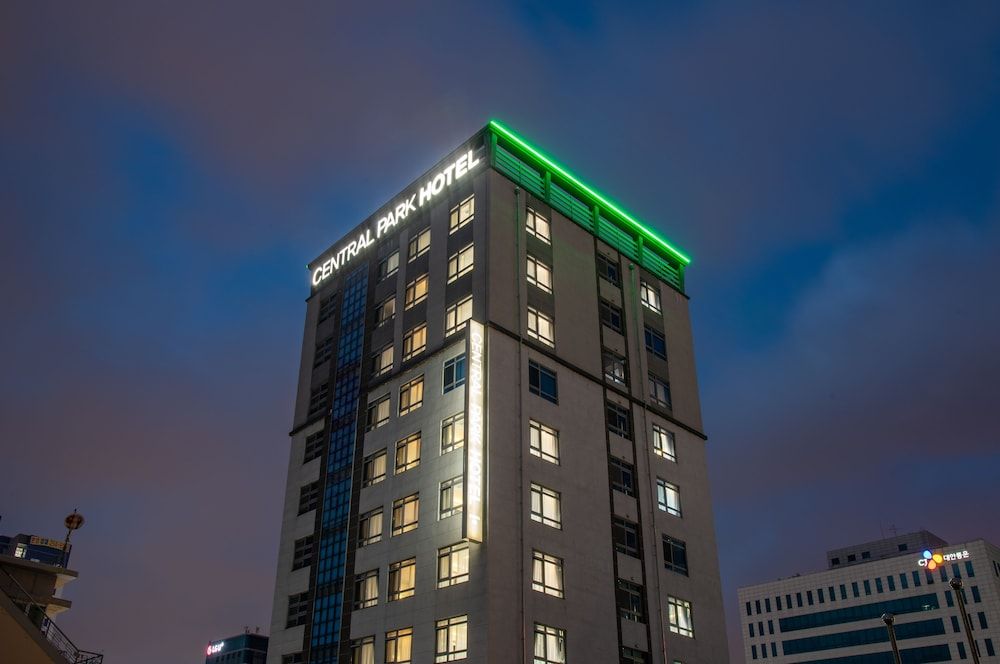 undefined Central Park Hotel Busan