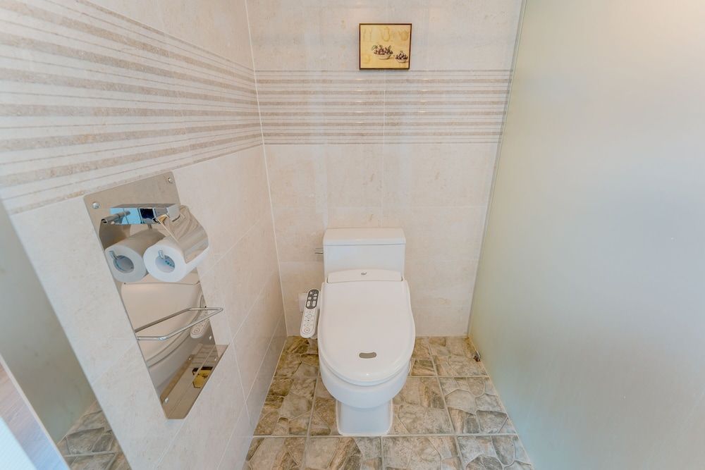 Central Park Hotel Busan Standard Double Room 14