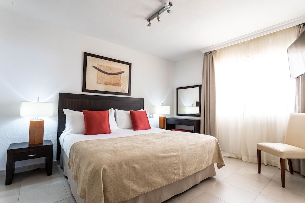 Wyndham Residences Costa Adeje Apartment, Multiple Beds, Non Smoking, Ocean View 2