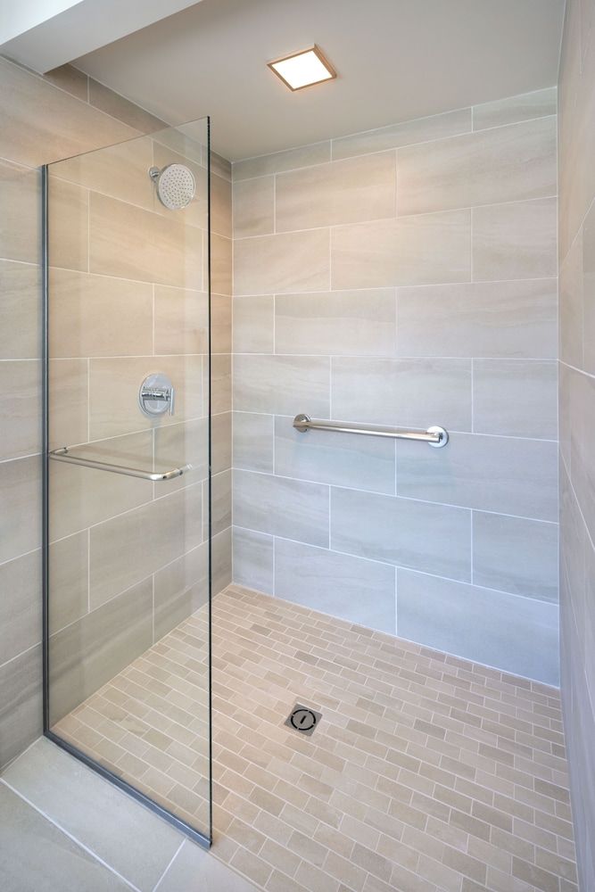 Max Beach Resort Room, 3 Bedrooms, Accessible, Oceanfront 4