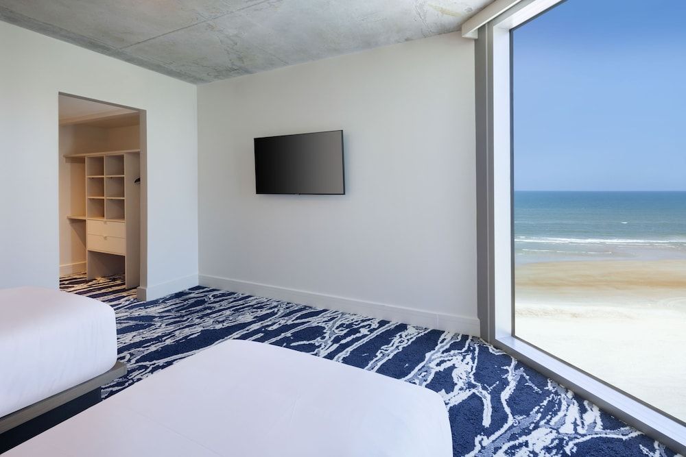 Max Beach Resort Room, 3 Bedrooms, Accessible, Oceanfront