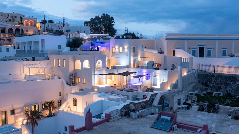 undefined Caldera Cliff Illusion 8