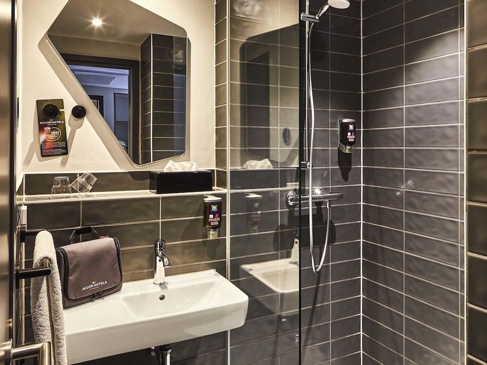 Standard Suite, 2 Double Beds, Connecting Rooms (Family)