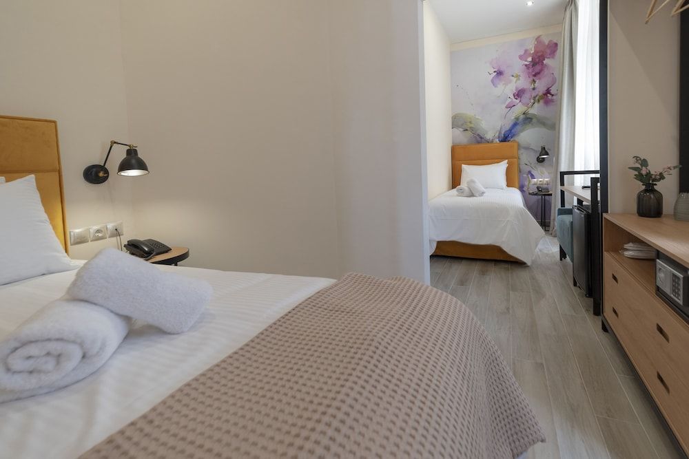 undefined Athens Market Portrait 3