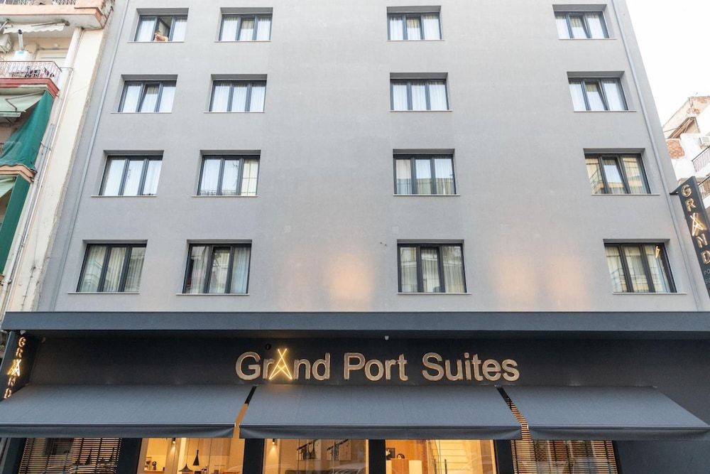 undefined Grand Port Suites Thessaloniki 4