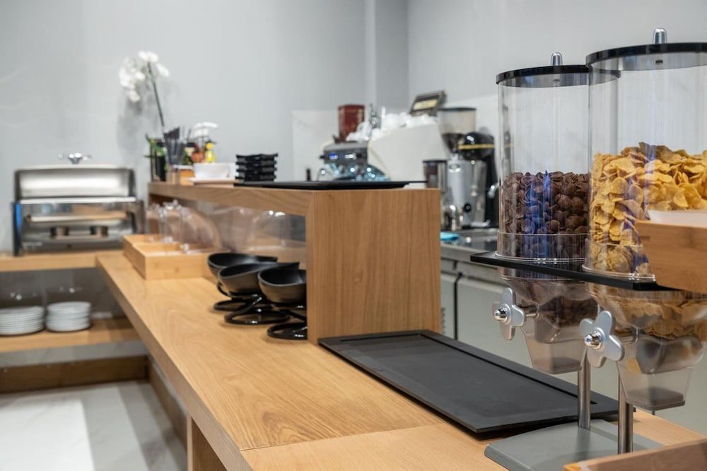 undefined Grand Port Suites Thessaloniki 5