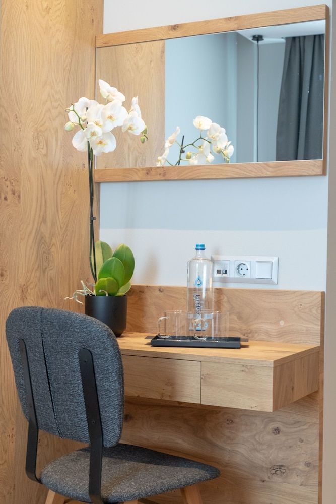 Grand Port Suites Thessaloniki Double or Twin Room, 1 Double or 2 Twin Beds 9