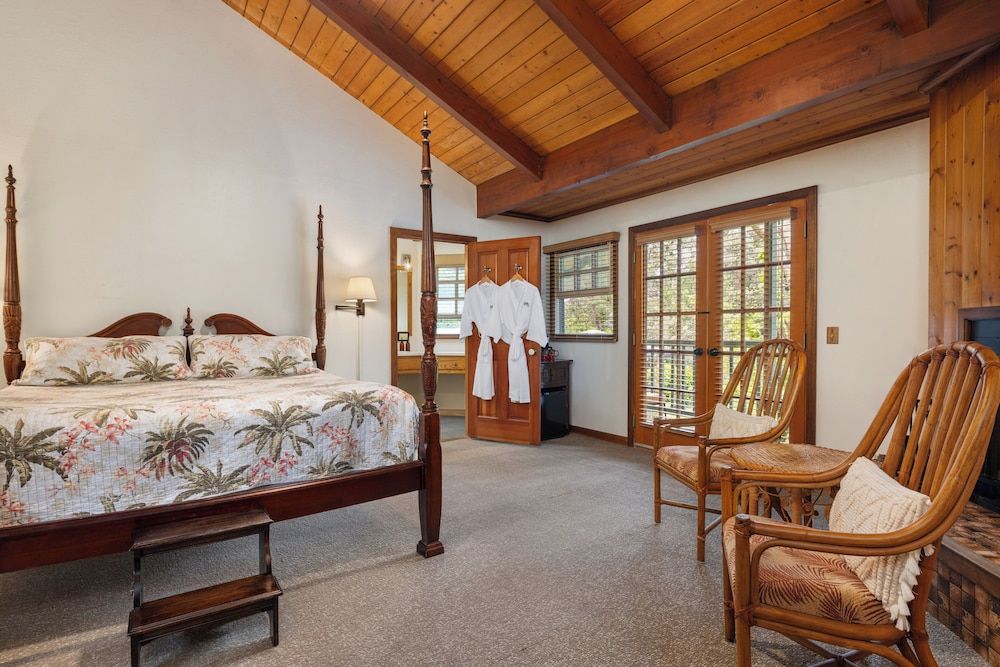 Deluxe Room, 1 King Bed (Honeymoon)