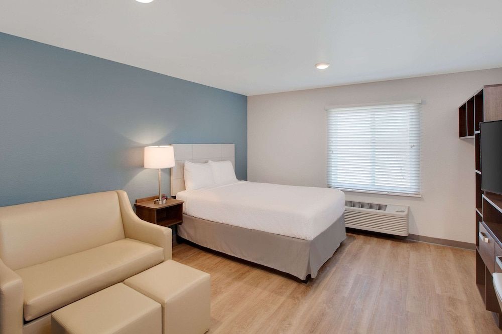 Room, 1 Queen Bed with Sofa bed, Accessible, Non Smoking