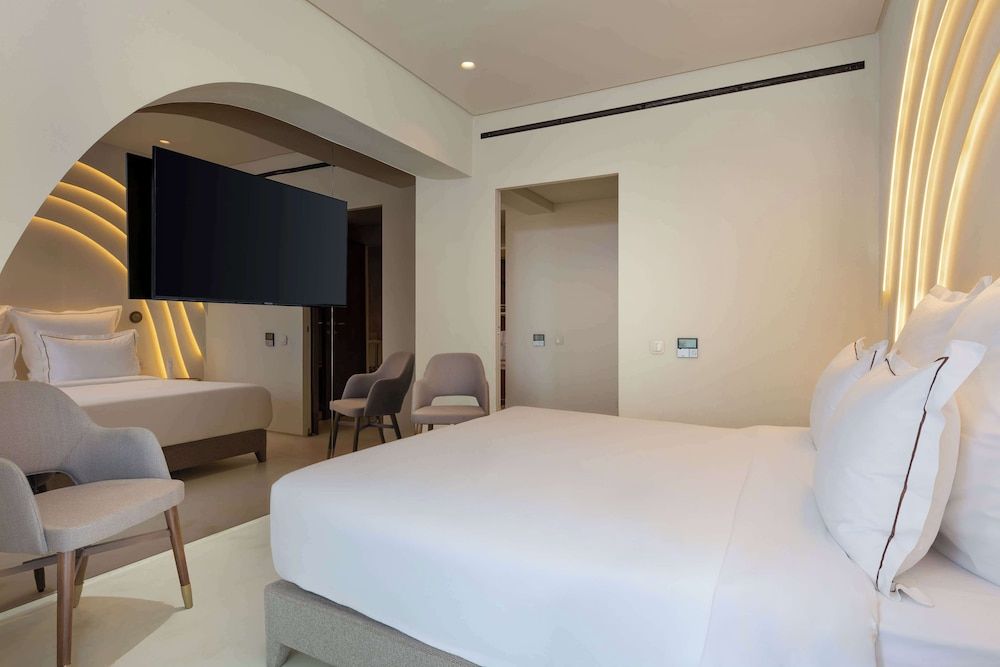 Classic Room, 1 King Bed, Accessible