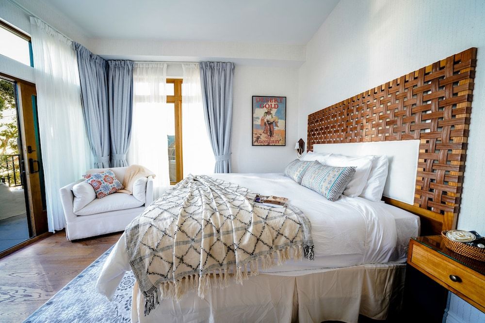 Zane Grey Pueblo Hotel Suite, 1 King Bed with Sofa bed, Ocean View, Corner 2