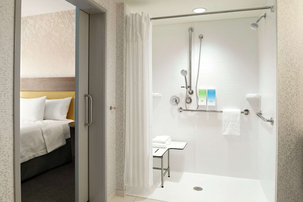 Suite, 1 Queen Bed, Accessible (Roll-In Shower)