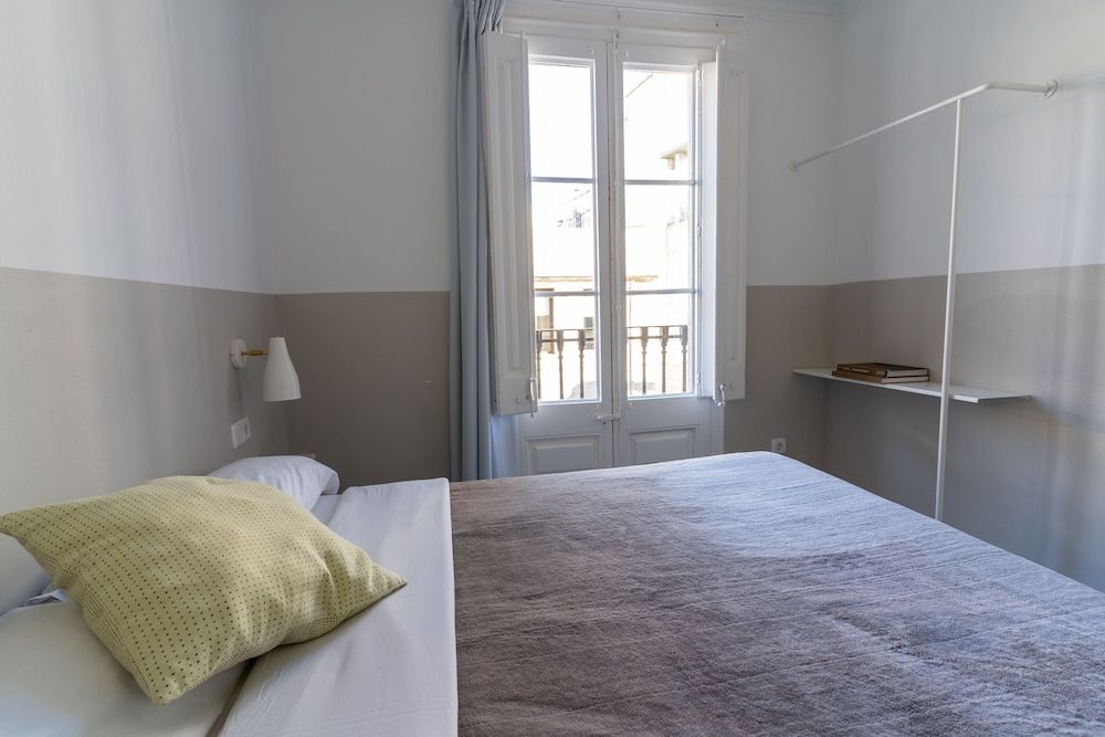 undefined Hostal Hera 9