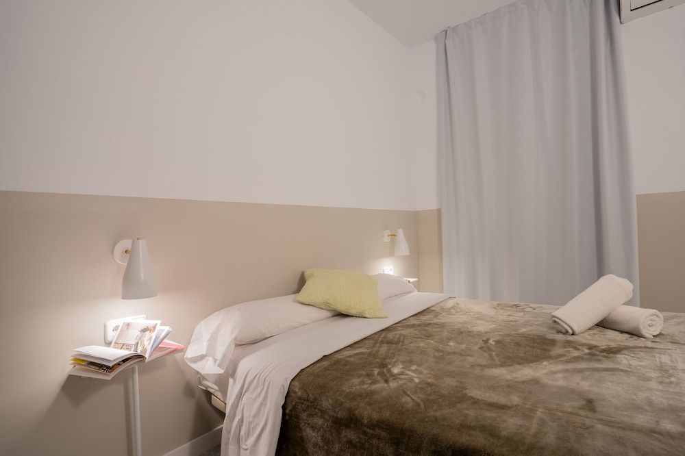 undefined Hostal Hera 2