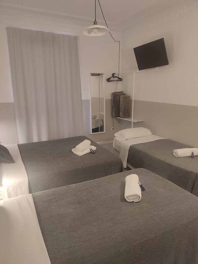 undefined Hostal Hera 5