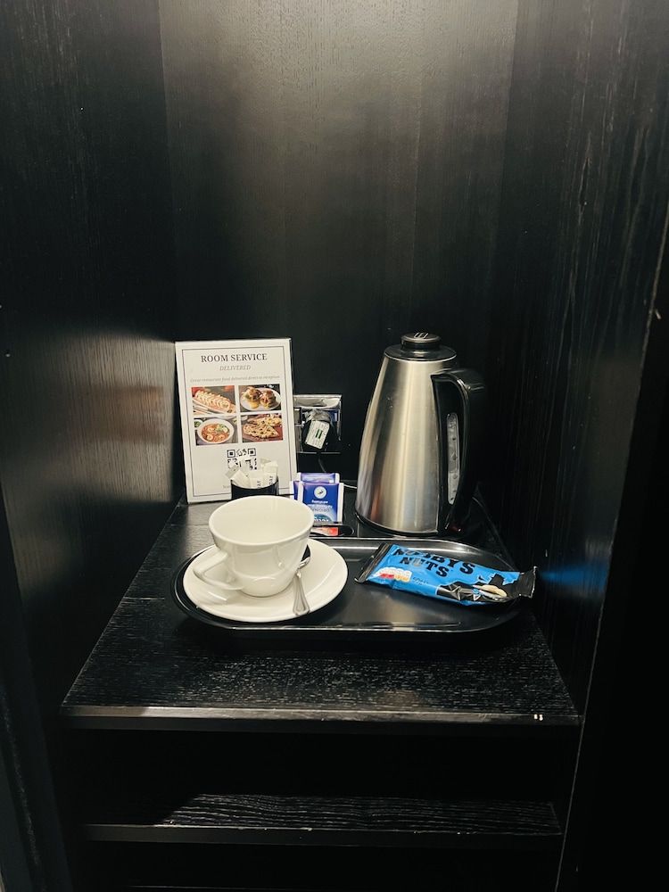 undefined Great St Helen Hotel 8