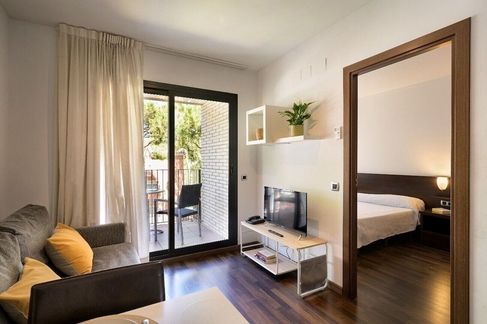 SG Marina 54 Apartments Apartment, 1 Bedroom, Balcony (3 people) 2