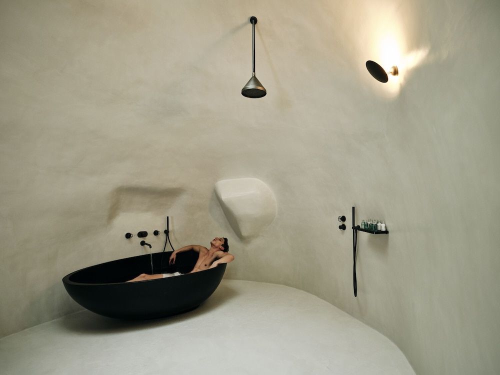 Abyss Signature Suite 3