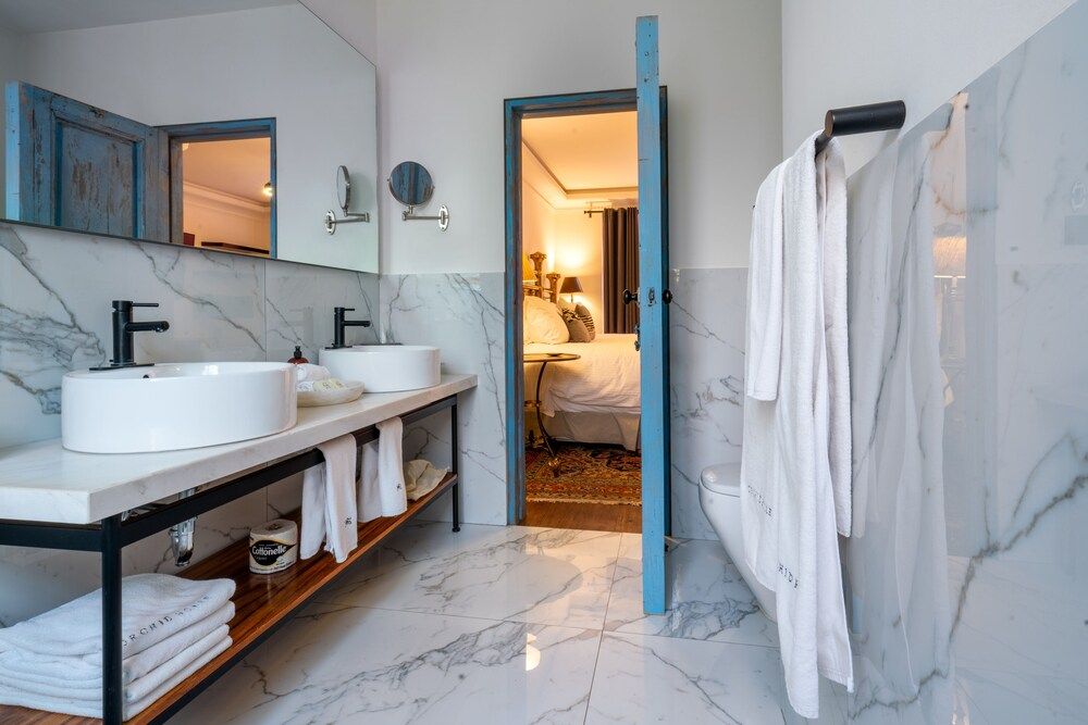 Orchid House Mexico City Deluxe Room, 1 King Bed 21