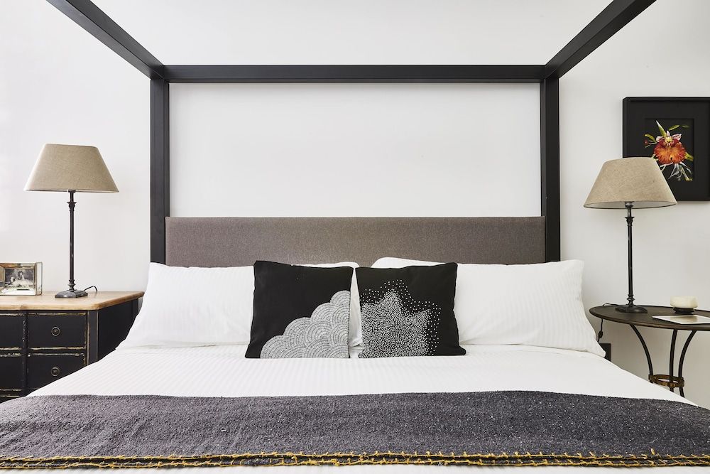 Orchid House Mexico City Deluxe Room, 1 King Bed 14