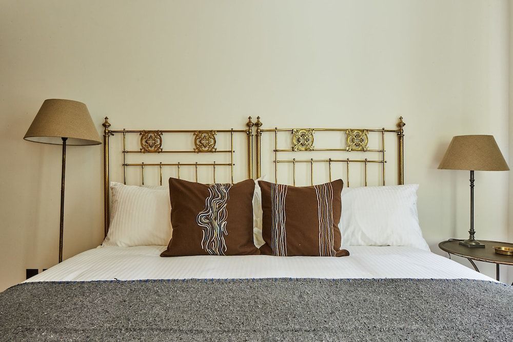 Orchid House Mexico City Deluxe Room, 1 King Bed 2