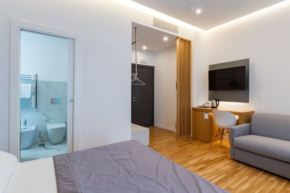 Concept Terrace Hotel Deluxe Room, Balcony 7