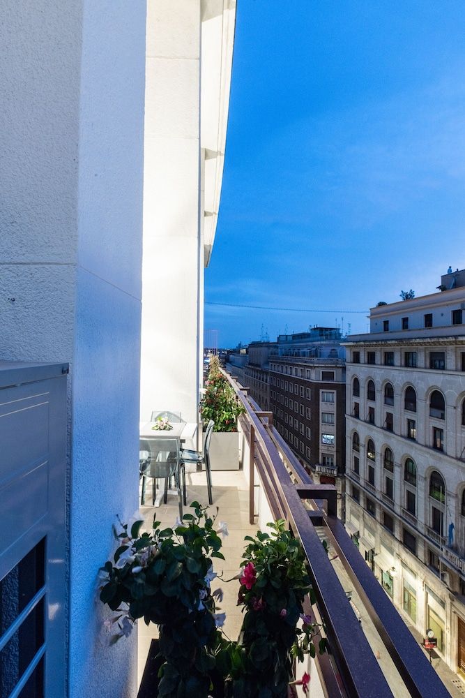 Concept Terrace Hotel Deluxe Room, Balcony 9