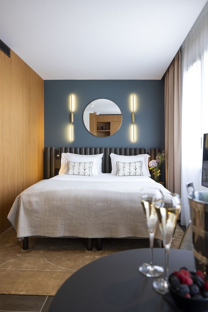 Junior Room