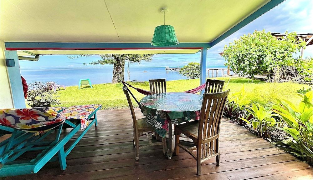 Linareva Moorea Beach Resort Suite, Sunset Beachside 3