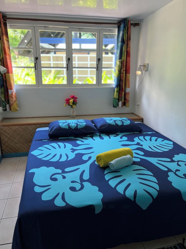 Linareva Moorea Beach Resort Suite, 2 Bedrooms 2
