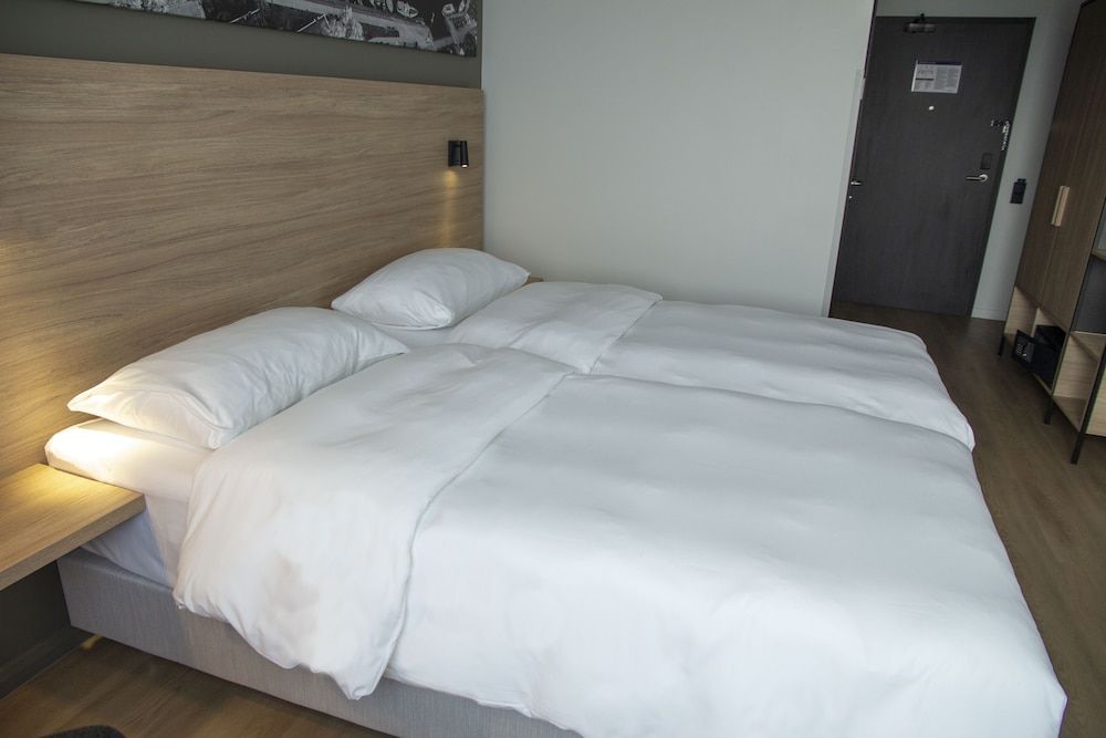 Superior Room, Terrace (Airport View)
