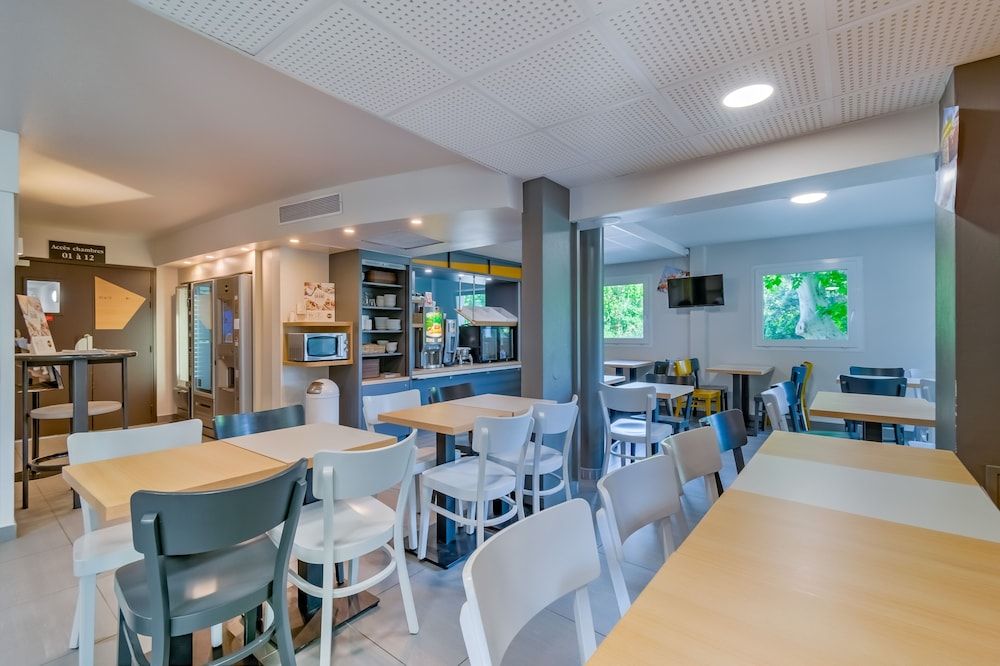 undefined B&B HOTEL Marseille La Valentine 9